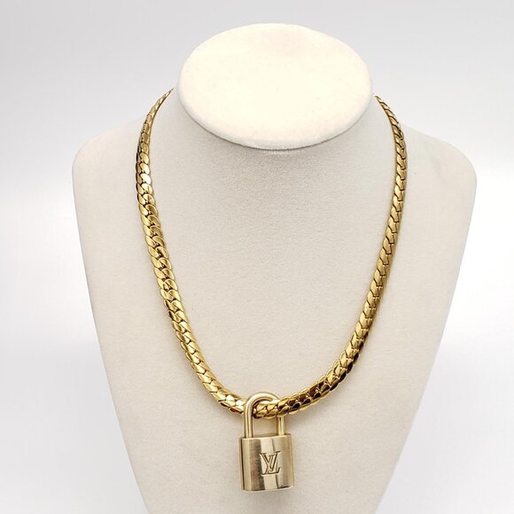 Authentic Louis Vuitton Gold Padlock w/ Unbranded Fashion Stainless Steel Chain - Picture 5 of 8